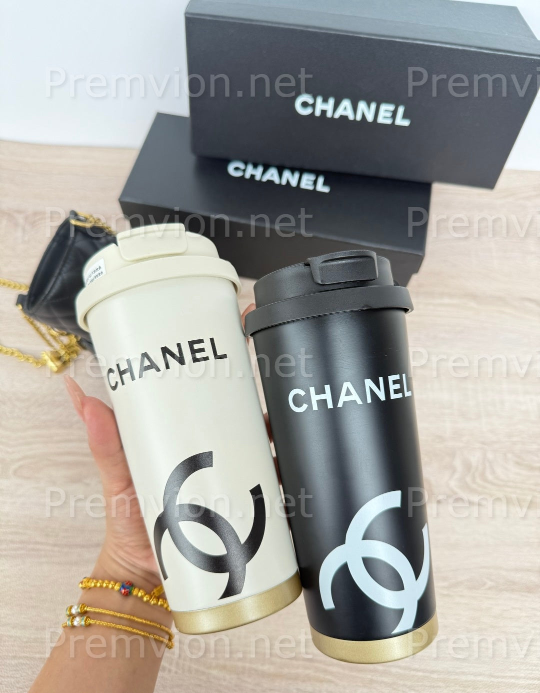 Chanel black and white insulated tumbler 530ml luxury stainless steel thermos travel mug for hot and cold drinks
