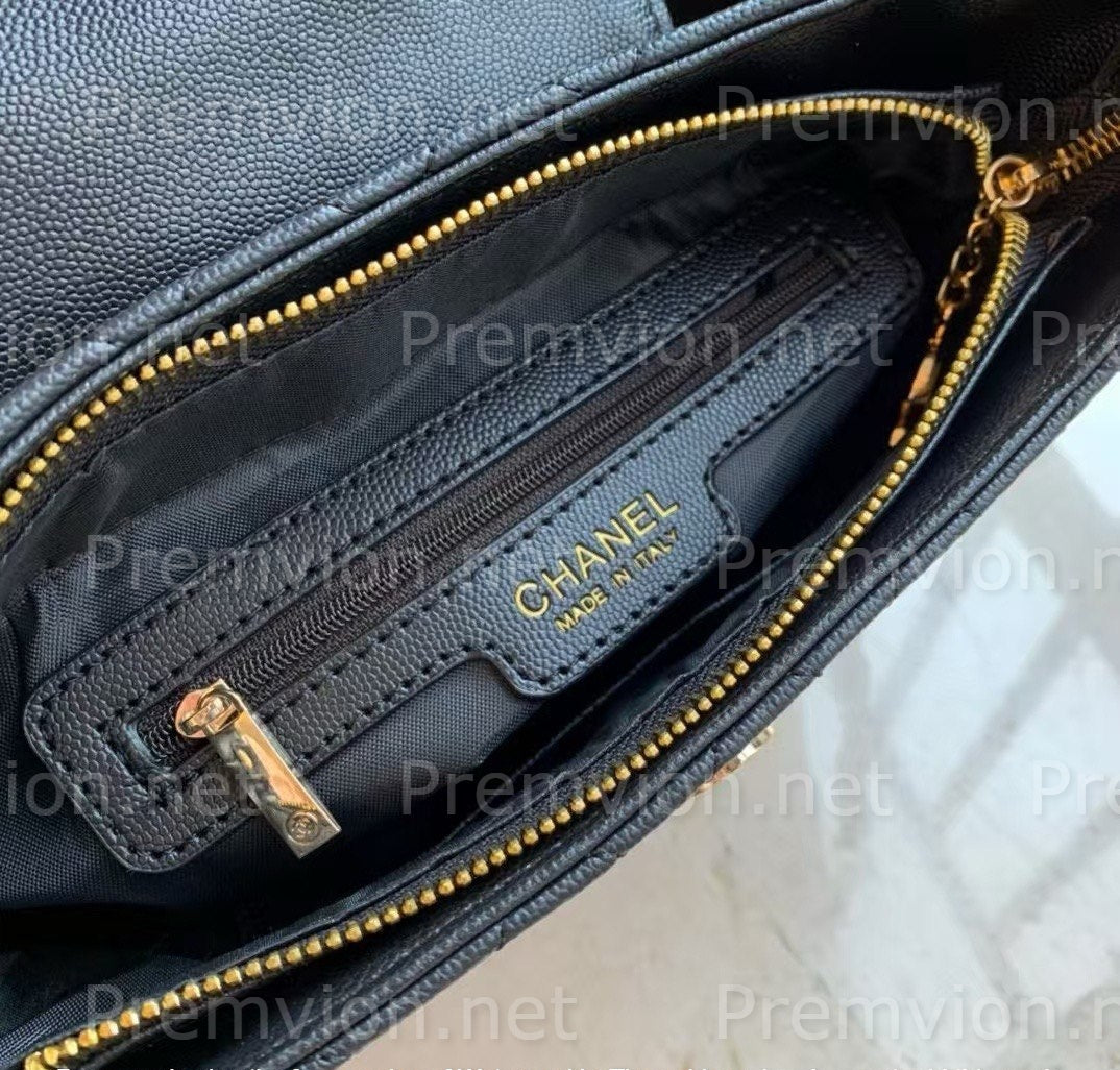 Official CHANEL GWP cosmetic organizer in black