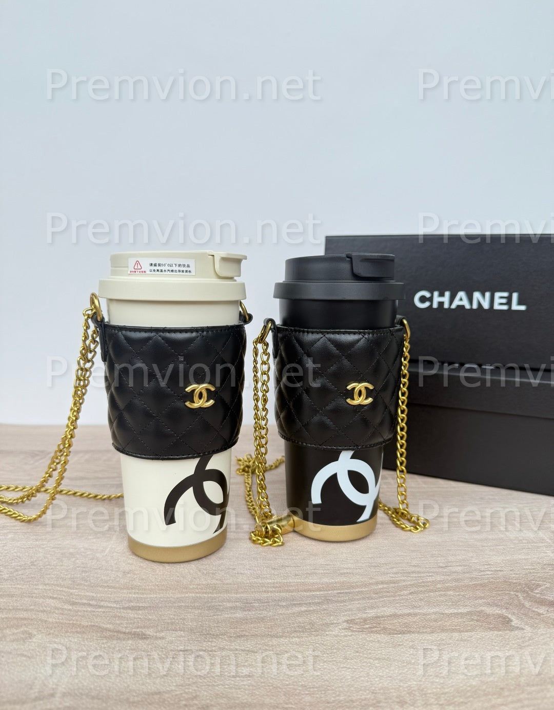 Chanel designer insulated travel mug 530ml stainless steel coffee tumbler with elegant black and white design