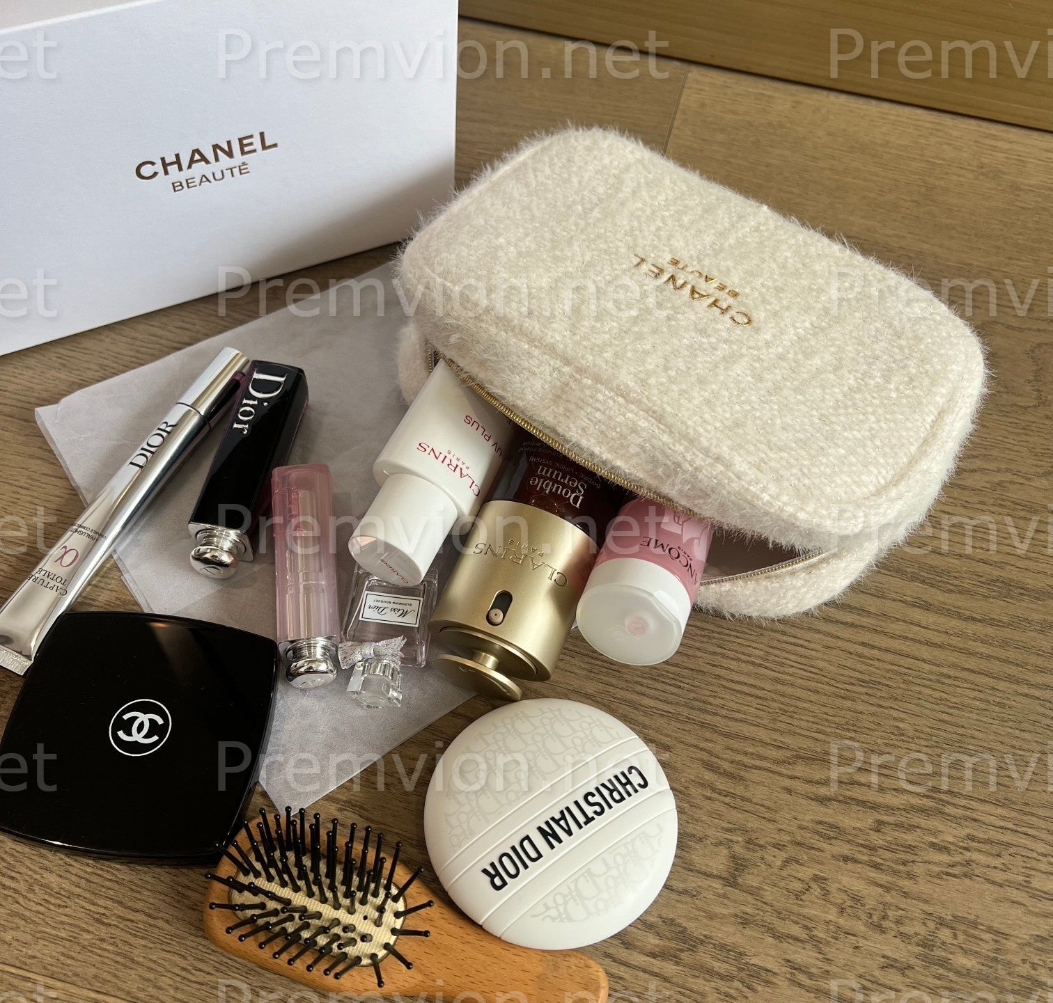 CHANELコスメケース Chanel VIP Gift Cosmetic Bag – Snowflake Tweed Makeup Pouch – Premvion