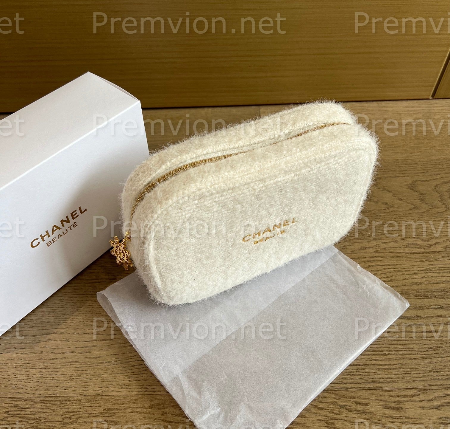 Chanel VIP Gift Cosmetic Bag – Snowflake Tweed Makeup Pou
