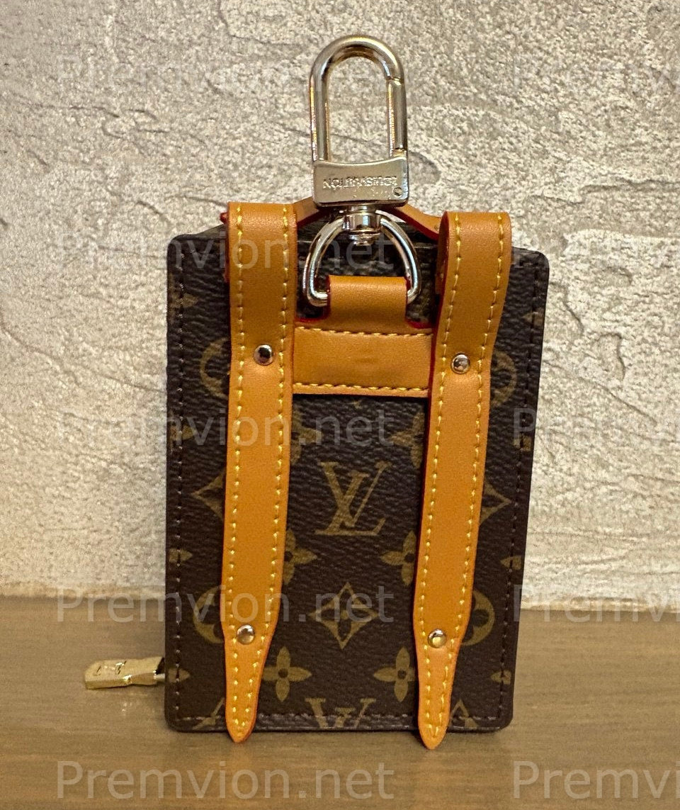 Louis Vuitton Leather Keychain Wallet Organizer – Compact Zipper